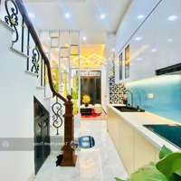 Nhà Đẹp Ở Ngay Tôn Đức Thắng - Ngõ Thông Trước Nhà Sân Rộng Thoáng Sáng - Gần Phố 35M2*4T - 3 Pn