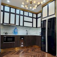 Cho thuê căn hộ 2PN tại trung tâm dự án Vinhomes Marina
