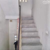 Bán đất tặng nhà ngõ Chính Kinh, giao thông thuận tiện, thoáng trước-sau, 90m, nhỉnh 5 tỉ