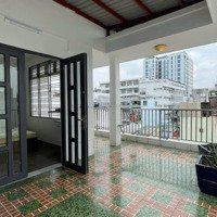 Chdv Ngày Trung Tâm Q10 Cách Ueh 200M Full Nội Thất, Bạn Công Rộng Thoáng 40M2