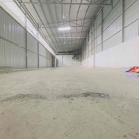 Kho Xưởng 300M2 Phạm Văn Đồng Hẻm Tải