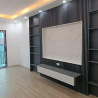 Bán Nhà Tây Mỗ ,Ô Tô Đỗ Cách 10M, Diện Tích: 40M,5 Tầng Mới Cứng,Chỉ 5.2 Tỷ. Liên Hệ:0973561586.