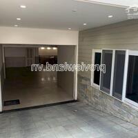 Cho thuê biệt thự Quận 2, đường 18, An Phú, 200m2, 1 hầm + 4 tầng, 9P