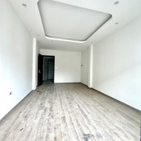 Bán Nhà Mới Hiếm Trần Khát Chân 40M2 Số , 6 Tầng, Ngõ Rộng Về Ở Luôn, Chỉ Hơn 8 Tỷ.