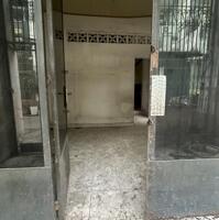 Bán nhà nát tại Dương Bá Trạc P.2 Quận 8 : -	Ngang 8,5m x 16m -	Phù hợp xây dựng mới -	Giá bán 15,5 tỷ.