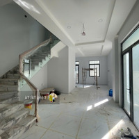 Cho Thuê Nguyên Căn Nhà Phố Lakeview Citydiện Tích7X20M Giá 30 Triệu/Th Nhà Đã Hoàn Thiện. Liên Hệ: 0917330220