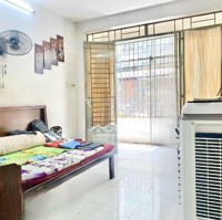 Bán Gấp Nhà Nát Hẻm 6M Nguyễn Tiểu La P8 Quận 10 Tiện Xây Mới Diện Tích 3M X 10M 30M2 Giá Bán 5.6 Tỷ