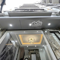 Bán Gấp Nhà Mặt Phố Nguyễn Lân 48M2, 10,5 Tỷ Cực Phẩm Luruxy, Mặt Phố Kinh Doanh, Ô Tô Đua