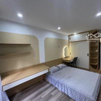 Bán Nhà Bồ Đề. 48M2 * 6 Tầng * 9,6 Tỷ. Thang Máy. Full Nội Thất.