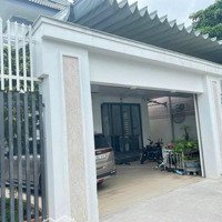 Chính Chủ Cần Tiền Bán Gấp Biệt Thự Siêu Đẹp Tại Trung Tâm P Phú Lợi