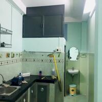 NHỈNH 2 TỶ CÓ 21M2 CMT8, HXH cách 10m, sổ đẹp