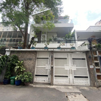 Bán Nhàhẽm Xe Hơihuỳnh Văn Bánh, Q. Phú Nhuận. Dt: 7,7X24M Gồm Trệt, 2 Lầu Giá 32T Gần Nguyễn Văn Trỗi