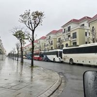 Cần Bán Nhanh Căn Xẻ Khe Phân Khu San Hô, Gần Công Viên Nước Và Phố Hong Kong.s = 98 M2. Sẵn Sổ Đỏ.