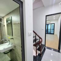 BÁN NHÀ QUỲNH LÔI HAI BÀ TRƯNG NHÀ ĐẸP GIAO THÔNG THUẬN TIỆN THOÁNG SÁNG 50M GIÁ 9,5 TỶ