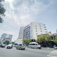 Office Nguyễn Văn Trỗi Phú Nhuận 15X20M 6 Lầu Ốp Kính Đẹp