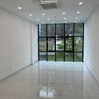 Nhà Cho Thuê Khu Bàu Cát, Q.tân Bình, Dt: 5,5X20M, 1 Trệt 5 Lầu, Ốp Kính Sang Trọng
