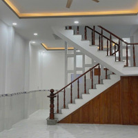Chỉnh Chủ Gửi Nhà 2 Tầng Sau Chợ Phú An Đường Oto. Sáng Đẹp Ngang 5M Thoáng.sổ Riêng
