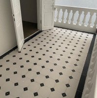 Bán Nhà Riêng Tại Đê La Thành, 7,85 Tỷ, 64M2, 3 Phòng Ngủ 3 Vệ Sinh 3 Tầng