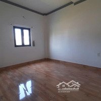Chủ Kẹt Bán Gấp Nhà 2 Lầu 4 Phòng Ngủđang Cho Thuê 11 Triệu/T Ngay Bệnh Viện Nam Tân Uyên Phường Uyên Hưng