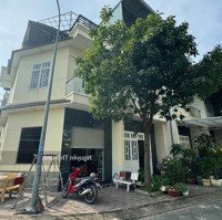 Nhà Phố 3 Tầng, Góc 2 Mặt Tiền Kdc Hoàng Hùng, Dĩ An, Bình Dương