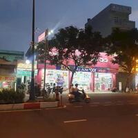 Bán nhà MT Lê Văn Việt, DT 247m2, ngang 14.5m nổi bật, sẵn HĐT