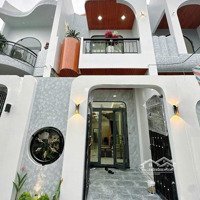 Nhà Mới 2 Tầng Lạc Long Quân Gần Cao Đẳng Kinh Tế Kế Hoạch | Kiệt Ô Tô 4M