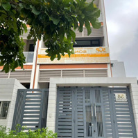 Bán Nhà Đường 20M , Nhà Đối Diện Chung Cư, Công Viên , Trung Tâm Thương Mại Kđt Vạn Phúc City