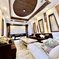 Biệt Thự 50 Tỷ Chào Bán 37 Tỷ. Khuôn Viên 600M2, Ngang 30M, 4 Tầng, View Sông, Ngay Gò Vấp
