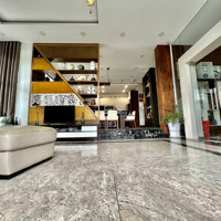 Biệt Thự 50 Tỷ Chào Bán 37 Tỷ. Khuôn Viên 600M2, Ngang 30M, 4 Tầng, View Sông, Ngay Gò Vấp