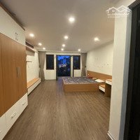 Cho Thuê Nhà Mới Phân Lô Phố Đội Cấn, 80M2 X 5T, Ô Tô Đỗ Cửa, Gần Trường Học, Đường Rộng 23 Triệu/Tháng