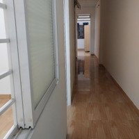 Cần Bán Gấp Giá Rẻ Nhà 3 Tầng Cạnh Lô Góc Ven Biển