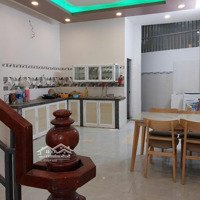 Cần Bán Gấp Giá Rẻ Nhà 3 Tầng Cạnh Lô Góc Ven Biển