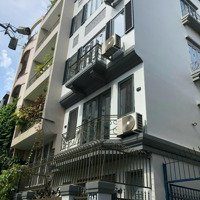 Cho Thuê Nhà Góc 2Mt 84D Nguyễn Đình Chiểu, P Đa Kao, Quận 1
