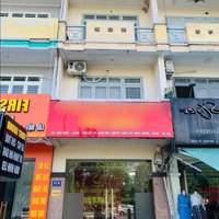 Cho Thuê Nhà 1T 2L Sân Thượng, Mặt Tiền Trục Phạm Văn Đồng, Tp Thủ Đức Giá 20 Triệu