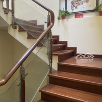 Bán Nhà Phố Mặt Tiền Nguyễn Thị Thập, 24 Tỷ, 108M2, 7 Phòng Ngủ 7 Vệ Sinh Quận 7, Hcm Hot!