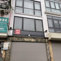 Cho Thuê Nhà Phố Đặng Tiến Đông,Diện Tích70M2 X 4 Tầng,Mặt Tiền4.5M, Nhà Mới, Thông Sàn, Thang Máy, Ngõ Rộng
