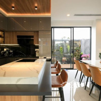 Cho Thuê Villa Đường Sư Vạn Hạnh, Quận 10.Diện Tích8X20M