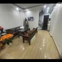 K134. C.H.O T.H.U.Ê nguyên căn nhà 9 phòng tại phố Lê Hồng Phòng