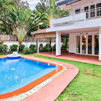 Bán Gấp Biệt Thự Nam Kỳ Khởi Nghĩa, Quận 3. Dt: 17X34M. Giá: 260 Tỷ