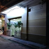 Cho Thuê Nhà 100M2 X 4 Tầng,Mặt Tiền10M, Ngõ Phố Nghĩa Đô - 106 Hoàng Quốc Việt, Vỉa Hè, 38 Tr/Th