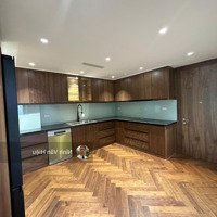 Chính Chủ Gửi Em Bán Căn Hộ Chung Cư 182M2/4 Phòng Ngủ, Đủ Đồ Tòa P Ciputra Hà Nội