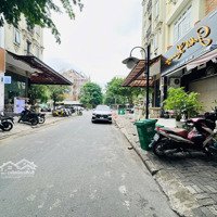 Nhà Phố Phú Mỹ Hưng 27,9 Tỷ. 6X18,5M=111 M2, 4 Tầng + Lửng Có Thang Máy, 7 Phòng Ngủ 7 Vệ Sinh Liên Hệ: 0986753553