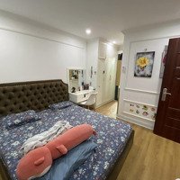 Cho Thuê Căn Hộ Chung Cư Intracom Ngay Cầu Nhật Tân View Đẹp 2 Ngủ Đủ Đồ 10 Triệu/Th
