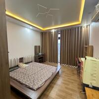 MT2359. C.H.O T.H.U.Ê N.H.À Mặt Đường Thế Lữ