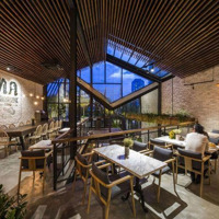Cafe Sân Vườn View Hồ Tây Tại Trích Sài. Khu Đông Dân Cực Sầm Uất. Phù Hợp Kinh Doanh Cafe