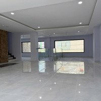 Cho Thuê Tòa Nhà Phan Đăng Lưu, 260 Triệu, 252M2 6 Tầng Gần Chợ Bà Chiểu