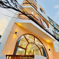 Cô Sáu Bán Nhà Đường Mạc Đĩnh Chi - Đakao - Q1.Diện Tích66,9M2 Cho Thuê 18 Triệuiệu. Gần Công Viên