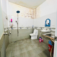 Bán Gấp Nhà Phường Tân Sơn Nhì - 56M2 - Ngang 4.2M Nở Hậu - 2 Tầng Rộng Rãi Chỉ 4 Tỷ Hơn