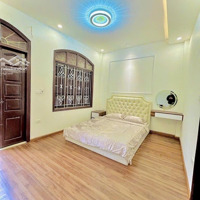 Bán Nhà Ngô Gia Tự, Xe Ba Gác Đỗ Cửa, Chất Lượng Đảm Bảo, 65M2, 6.9 Tỷ
