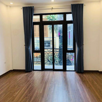Ngã 6 Ô Chợ Dừa, 30M2*5 Tầng, Lô Góc 2 Mặt Thoáng, 15M Ra Phố Giá Bán 5.5 Tỷ.